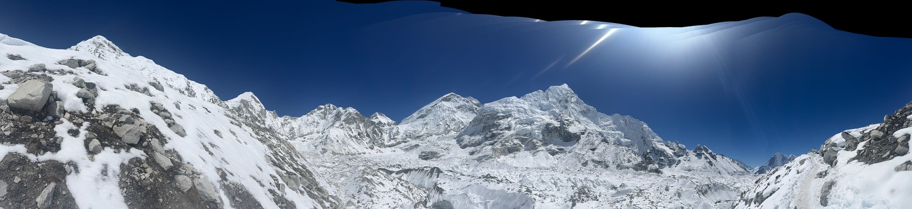 Himalayan landscape on the EBC trail